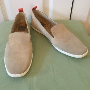 Dolce Vita Flats - Size 7.5